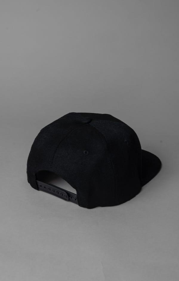 Snapback cap Black